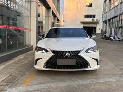 Lexus ES 200 Excellence Edition - photo 2