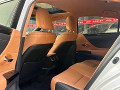 Lexus ES 200 Excellence Edition - photo 7