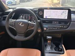 Lexus ES 200 Excellence Edition - photo 8