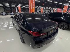 BMW 5 Series 525Li M Sport Package - ფოტო 8
