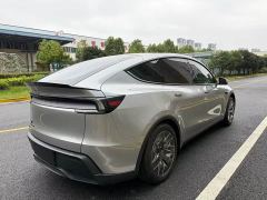 Tesla Model Y L Long Range All-Wheel Drive - ფოტო 9
