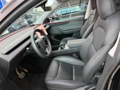 Tesla Model Y Rear-Wheel Drive - ფოტო 5