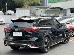 Toyota Crown Venza 2.5L HEV AWD Premier - ფოტო 9