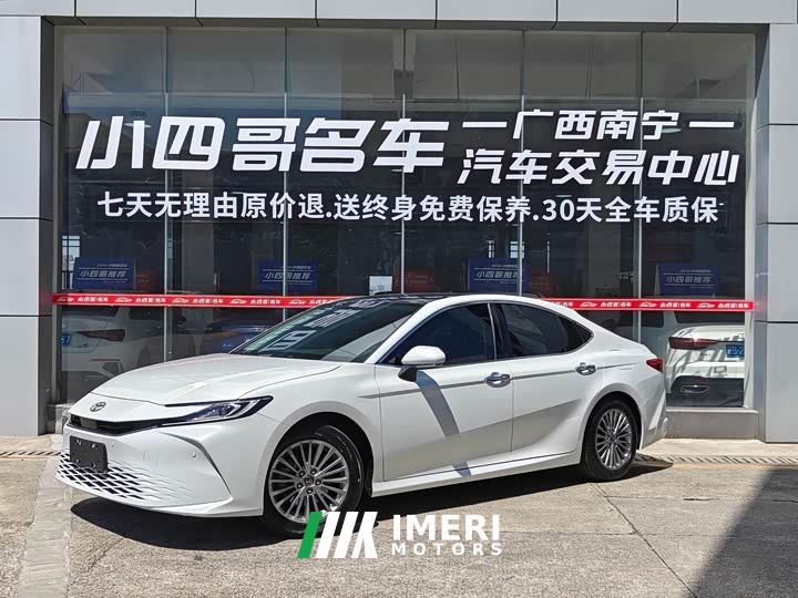 Toyota Camry 2.0G Premium Edition