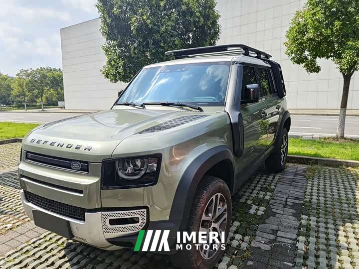Land Rover Defender 110 P400 Dark Edition - автомобиль из Китая