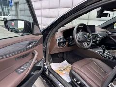 BMW 5 Series 530Li Premier M Sport Package - ფოტო 4
