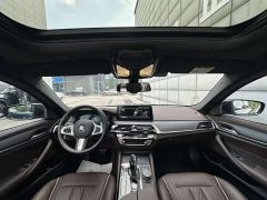 BMW 5 Series 530Li Premier M Sport Package - ფოტო 5