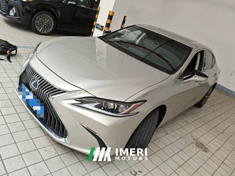 2021 Lexus ES 300h Excellence - ავტომობილი ჩინეთიდან