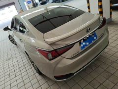 Lexus ES 300h Excellence - фото 4