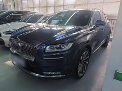 Lincoln Explorer 2.7T AWD Prestige - ფოტო 1