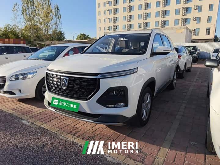 Baojun 530 1.5T Manual Comfort 5-seater - car from China