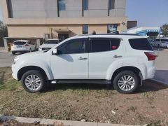Lynk & Co Isuzu mu-X 1.9T Diesel Automatic 4WD Sport 7-Seater China VI - photo 4