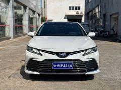 Toyota Camry 2.5G Luxury - ფოტო 2