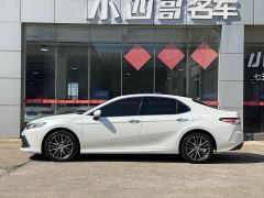 Toyota Camry 2.5G Luxury - ფოტო 3