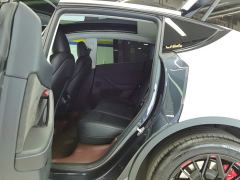 Tesla Model Y Rear-Wheel Drive - ფოტო 11
