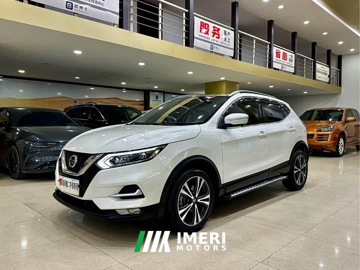 Nissan Qashqai 2.0L CVT Luxury - автомобиль из Китая