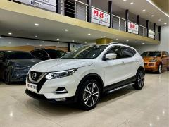 Nissan Qashqai 2.0L CVT Luxury - фото 1