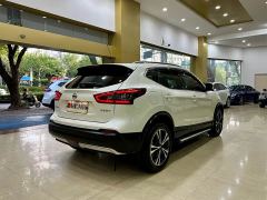 Nissan Qashqai 2.0L CVT Luxury - фото 3