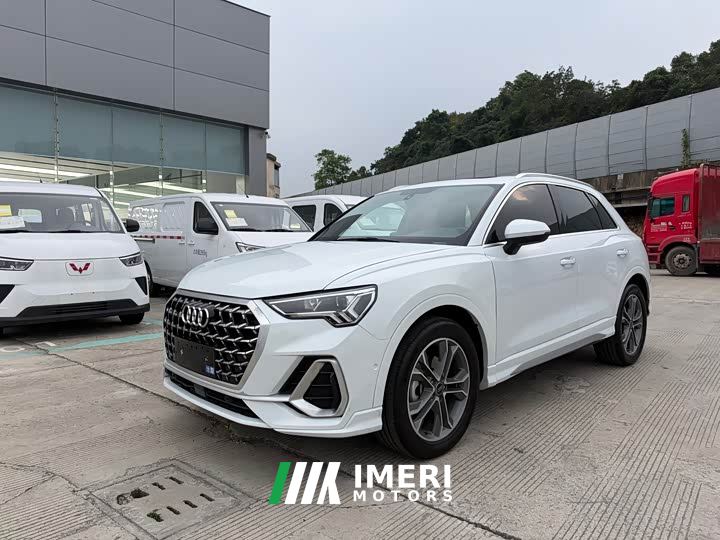 Audi Q3 40 TFSI Sporty Fashion Edition - автомобиль из Китая