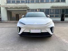 Roewe R7 730km Edition - ფოტო 1