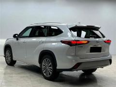 Toyota Highlander Dual-Engine 2.5L 4WD Supreme Edition 7-seater - photo 4