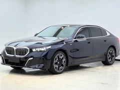 BMW 5 Series 530Li Luxury M Sport Package - фото 1