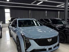 Cadillac CT5 28T Track Performance Edition with Peak Track Package - фото 1