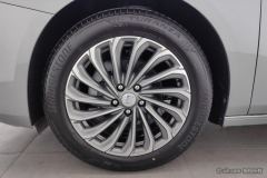 Buick Lacrosse Junyue 28T Yuezun Edition - ფოტო 6