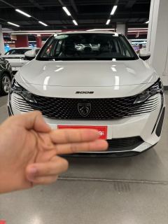 Peugeot 5008 400THP Classic Edition 5-seater - фото 2