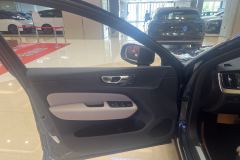 Volvo XC60 B5 AWD Smart Remote Luxury Edition - photo 8