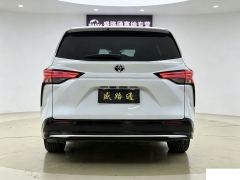 Toyota Sienna Dual-Engine 2.5L 4WD Prestige Edition - фото 8