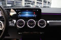Mercedes-Benz GLB 220 Fashion Edition - photo 11