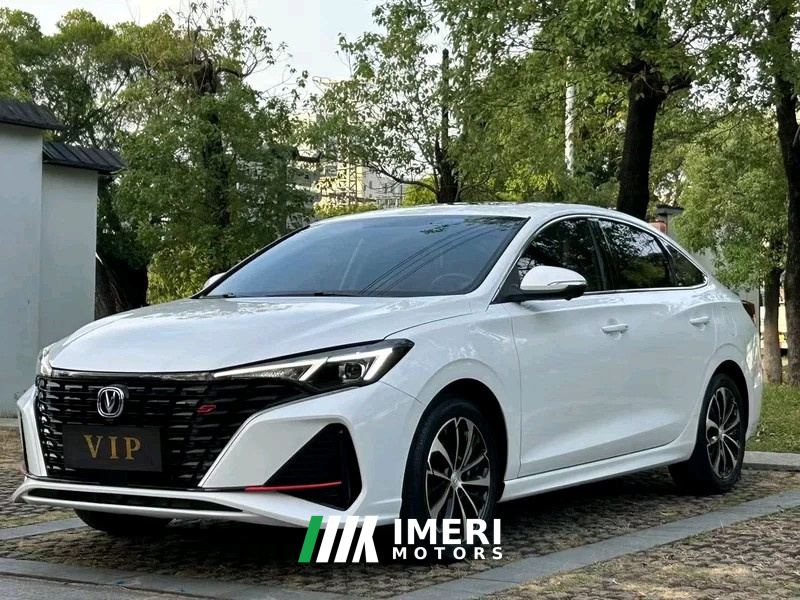 Changan Eado Chang 'an Ease Movement PLUS Enjoy Edition Blue Whale NE 1.4T Prestigious Edition - автомобиль из Китая