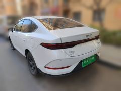 BYD Qin PLUS DM-i Smart Driving Edition 1.5L 55km Leading Edition - фото 4