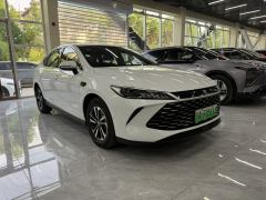 BYD Qin PLUS DM-i Smart Driving Edition 1.5L 55km Elite Edition - ფოტო 3