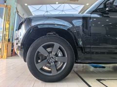 Land Rover Defender 110 3.0T P400 X-Dynamic HSE - photo 13