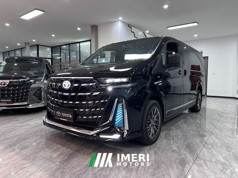 Toyota HIACE High-spec version - car from China