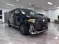 Toyota HIACE High-spec version - photo 3