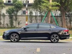 Volkswagen Passat Distinguished Edition 330TSI Elite Edition - фото 7