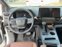 Toyota Sienna Dual-Engine 2.5L RWD Comfort Edition - ფოტო 7