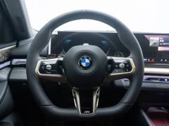 BMW 5 Series 530Li Luxury M Sport Package - ფოტო 14