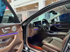 Mercedes-Benz E-Class E 260 L - photo 10