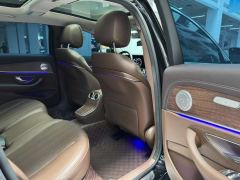 Mercedes-Benz E-Class E 260 L - photo 19