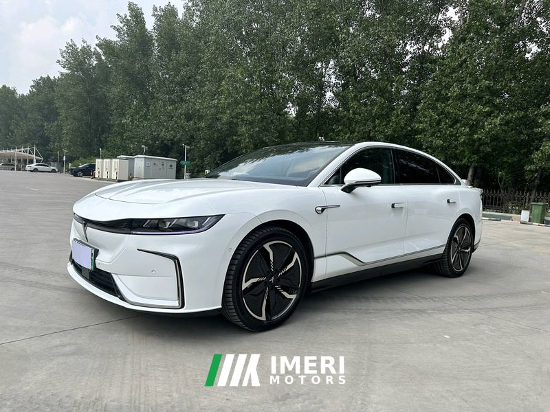 Voyah Zhuiguang Lantu Zhaoguang BEV 580km Flagship Edition - автомобиль из Китая