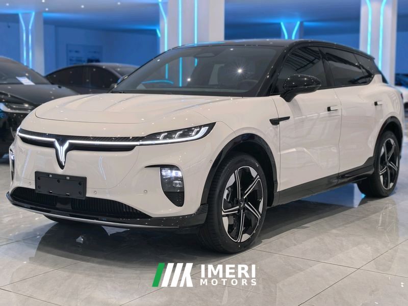 Voyah Zhiyin 901km Ultra Long RangeSmart Edition - car from China