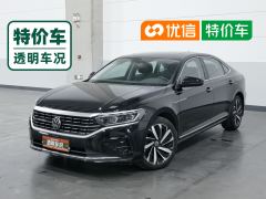 Volkswagen Passat 330TSI Luxury Edition - фото 1