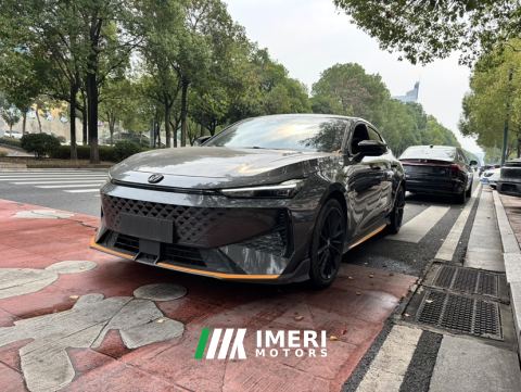 2024 Changan UNI-V 1.5T Premium Edition - автомобиль из Китая