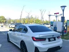 BMW 3 Series 325Li M Sport Package - фото 7