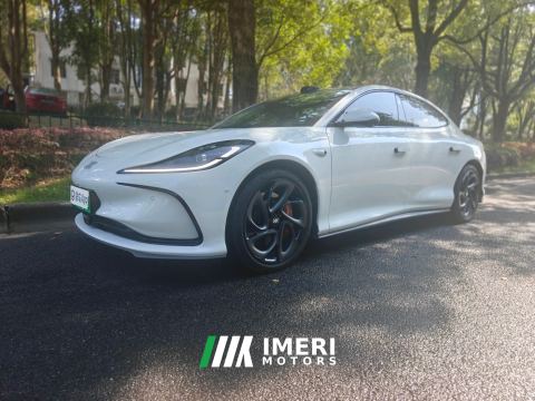 2024 IM Motors Zhiji L6 650km Max Edition - автомобиль из Китая