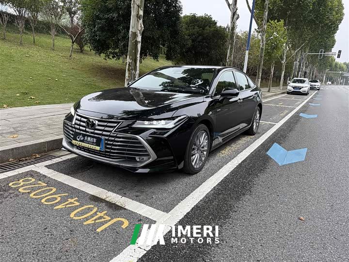 Toyota Camry Hybrid 2.0L Premium - ავტომობილი ჩინეთიდან